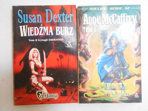 Dexter Susan/McCaffrey Anne - Smoczy śpiewak/Wiedźma burz