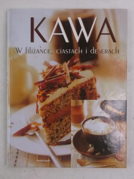 Kawa w filiżance, ciastach i deserach
