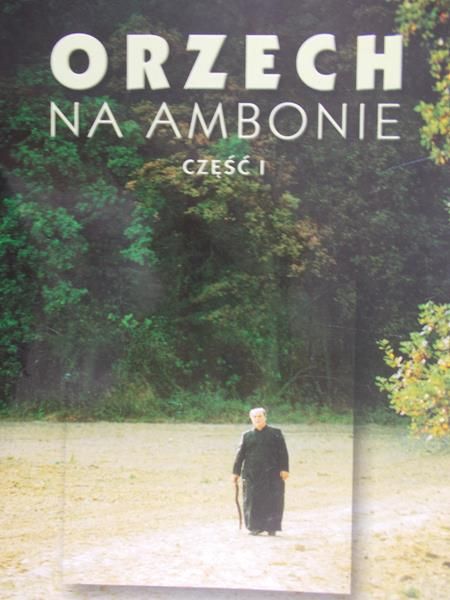 Radecki Aleksander (red.)  - Orzech na ambonie, Część I