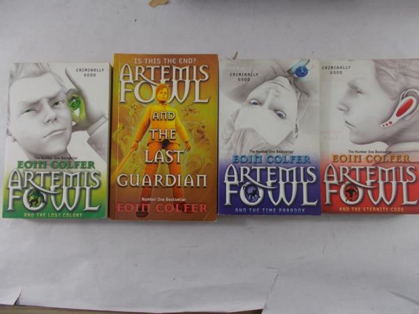 Eoin Colfer - Artemis Fowl, 4