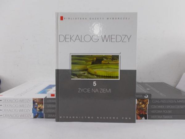 Dekalog Wiedzy, 10 tomów