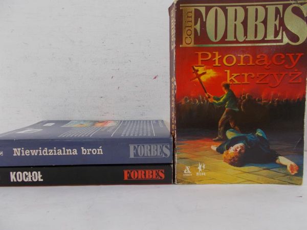 Forbes Colin - Nie widzialna broń, kocioł, płonący krzyż, Zestaw
