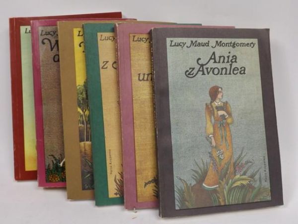 Ania z Avonlea / Ania na uniwersytecie / Ania z Szumiących Topoli / Dolina Tęczy / Wymarzony Dom Ani / Opowieści z Avonlea, 6 książek