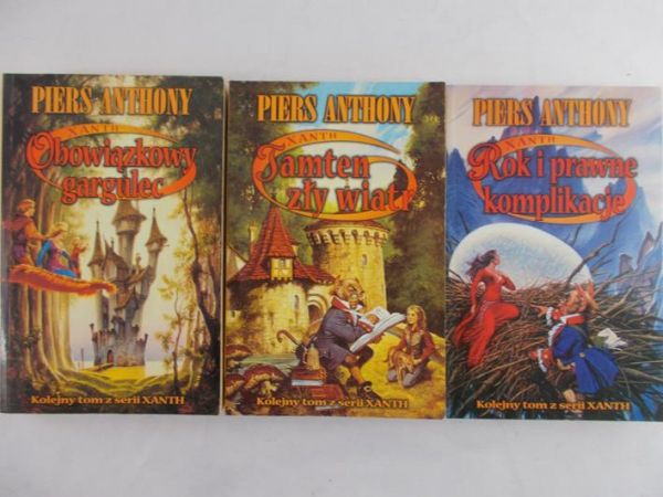 Anthony Piers - Obowiązkowy gargulec / Tamten zły wiatr / Rok i prawne komplikacje