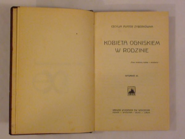 Kobieta ogniskiem w rodzinie
