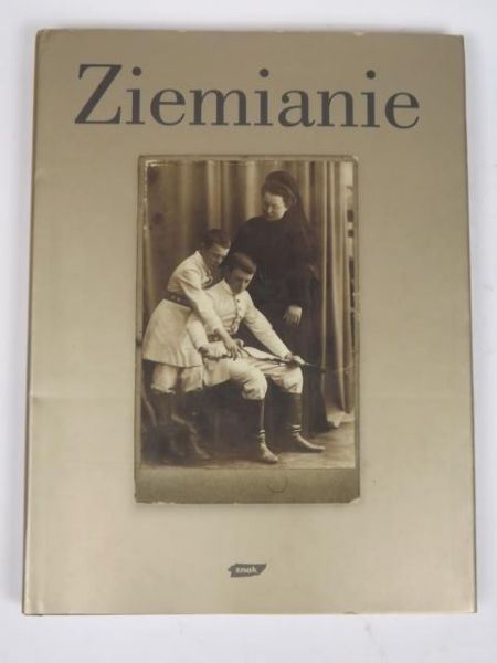 Ziemianie: Pomiędzy rzeczywistością a wspomnieniem