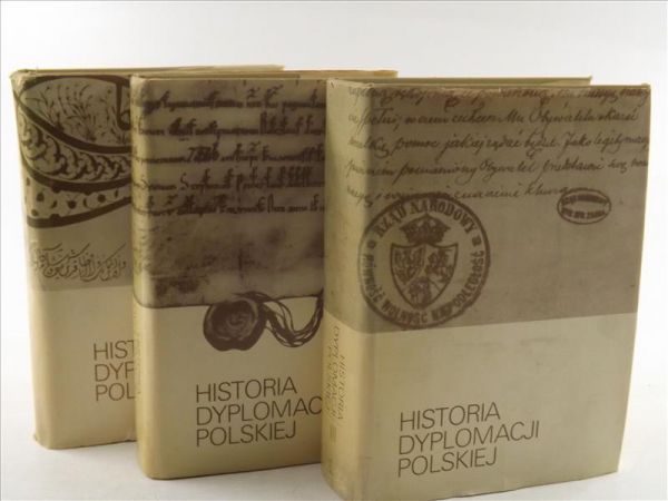 Historia dyplomacji polskiej. Tom I-III