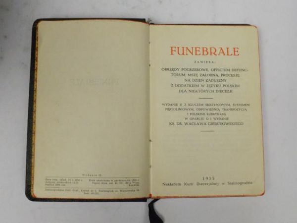 Funebrale. Obrzędy pogrzebowe, officium defunctorum ,msza żałobna, procesja na dzień zaduszny.
