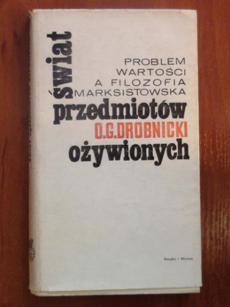 Świat przedmiotów ożywionych