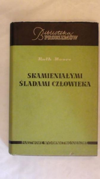 Skamieniałymi śladami człowieka