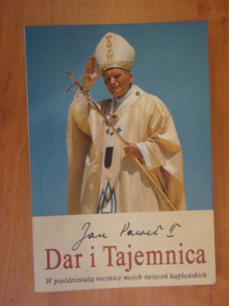 Jan Paweł II - Dar i tajemnica