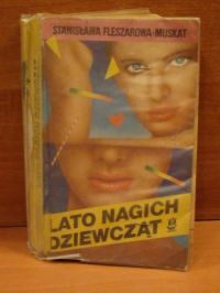 Lato nagich dziewcząt