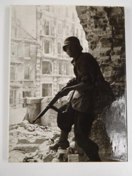 Powstanie warszawskie 1944. Okiem polskiej kamery
