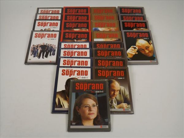 Rodzina Soprano, 25 tomów + DVD