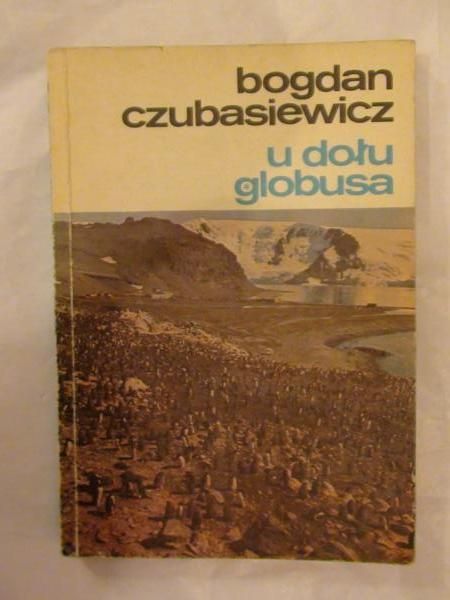 U dołu globusa