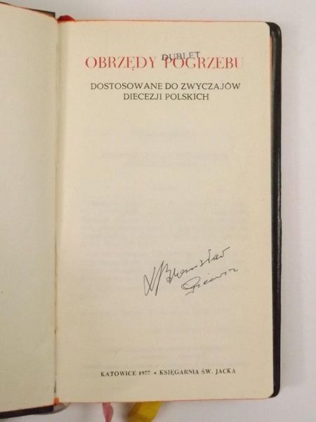 Obrzędy pogrzebu. Dostosowanie do zwyczajów Diecezji Polskich