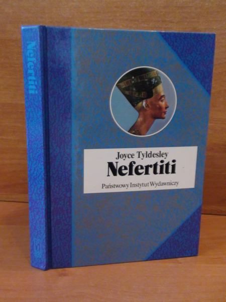 Nefertiti, BSL