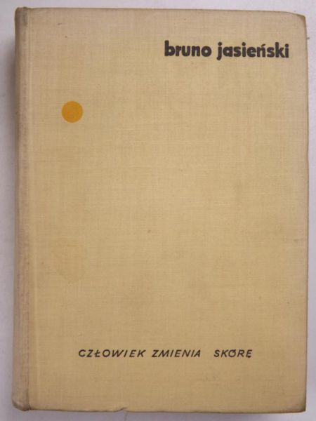 Człowiek zmienia skórę