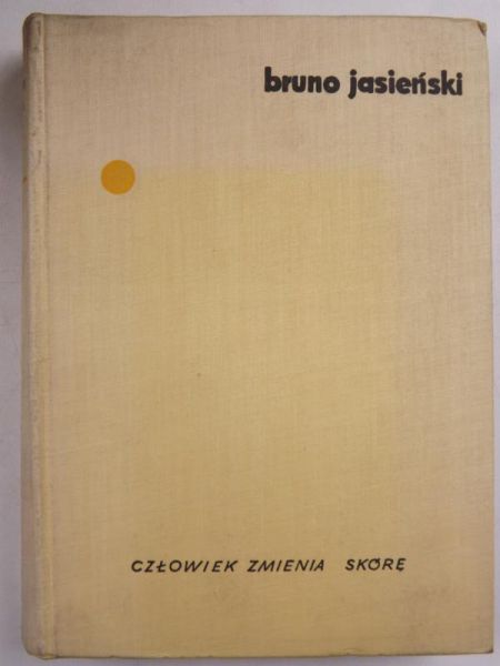 Człowiek zmienia skórę