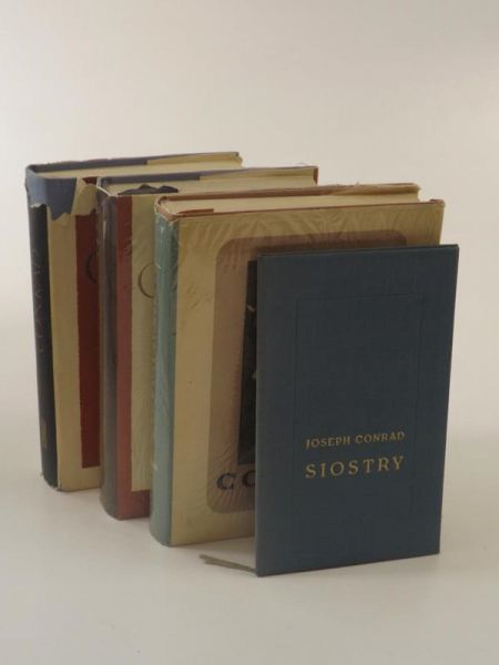 Listy / Los / Nostromo / Siostry