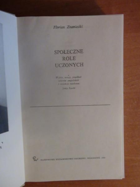 Społeczne role uczonych