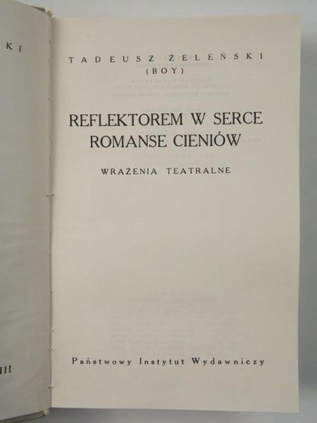 Reflektorem w serce. Romanse cieniów