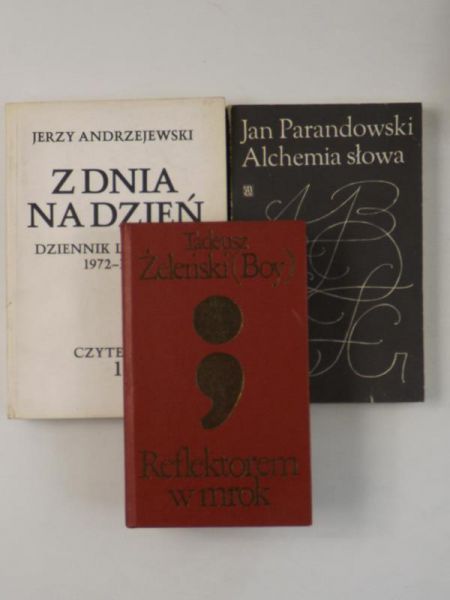 Alchemia słowa  Zdania na dzień  Reflektorem w mrok