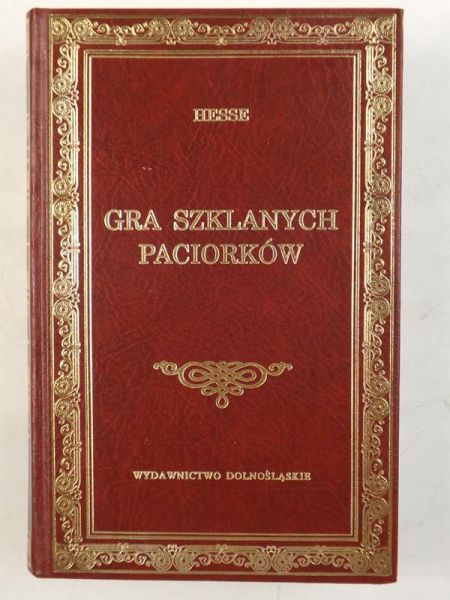 Gra szklanych paciorków, BK