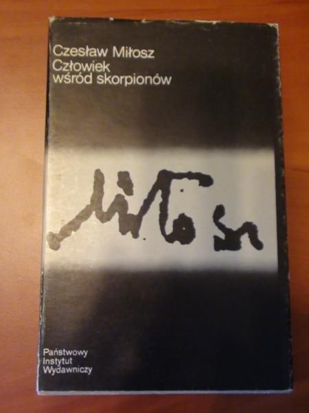 Człowiek wśród skorpionów
