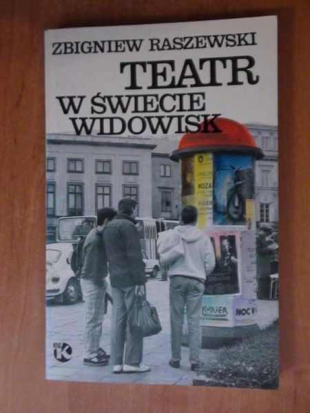 Teatr w świecie widowisk