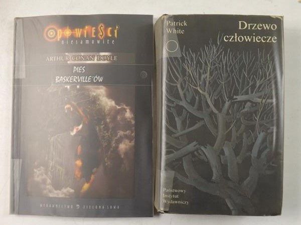 Conan Doyle Arthur,    - Pies Baskerville'ów / Drzewo człowiecze