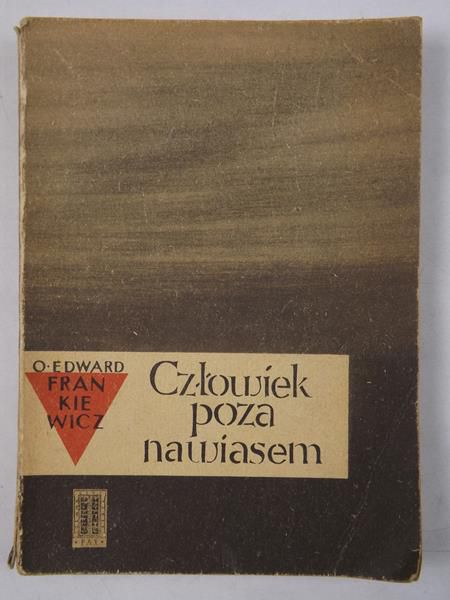 Człowiek poza nawiasem