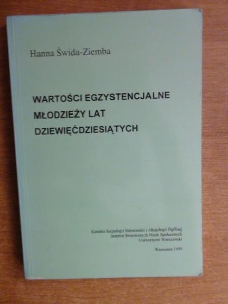 Wartości egzystencjalne młodzieży lat dziewięćdziesiątych