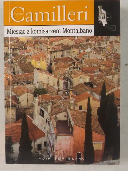Camilleri Andrea - Miesiąc z komisarzem Montalbano