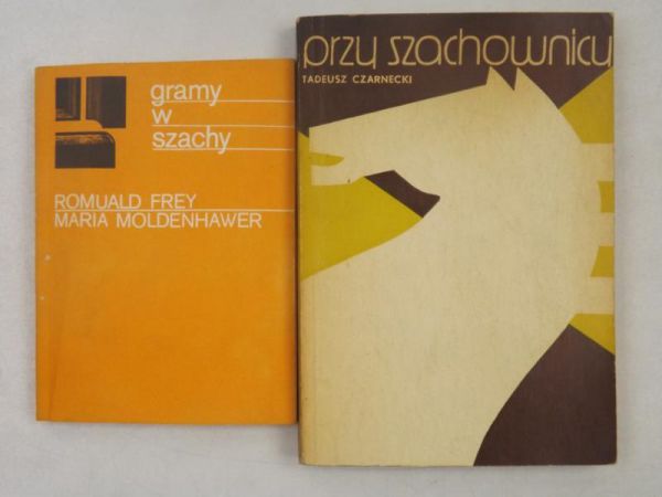 Przy szachownicy  Gramy w szachy