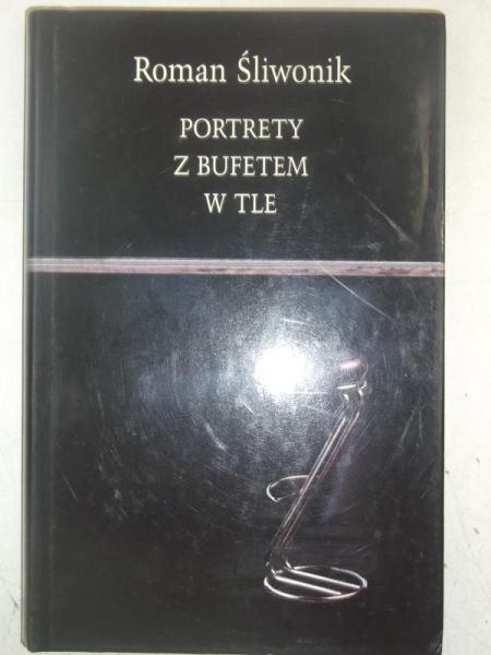 Portrety z bufetem w tle