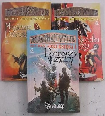 Pierwszy Nazwany / Pośrodku Kręgu / Magiczne Dziecko
