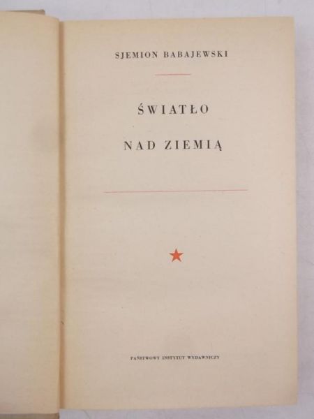 Światło nad ziemią