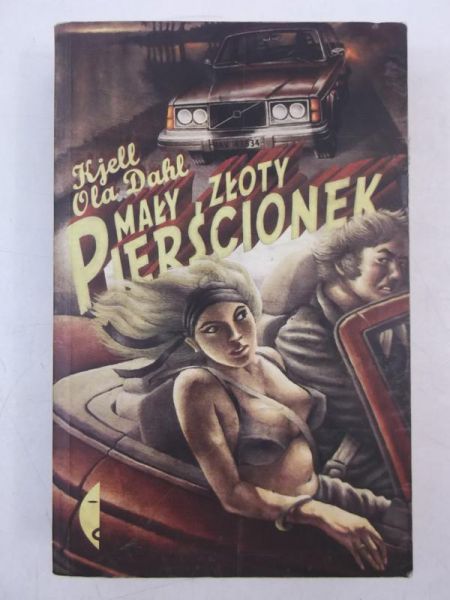 Mały złoty pierścionek