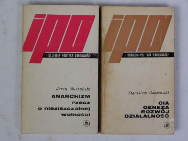 Ideologia, polityka, obronność 2 książki