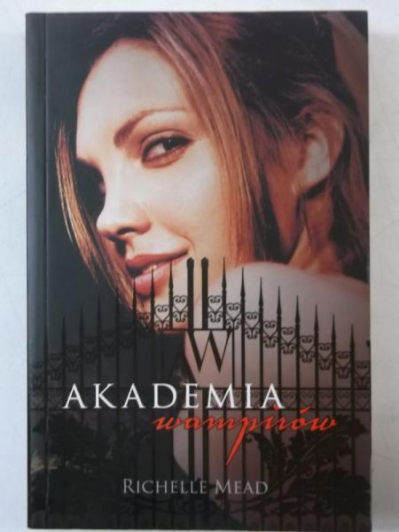 Akademia wampirów