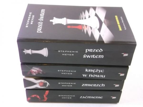 Przed świtem / Księżyc w nowiu / Zmierzch / Zaćmienie