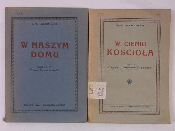 W naszym domu,1946r./W cieniu kościoła,1947r.
