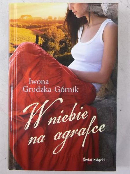 W niebie na agrafce