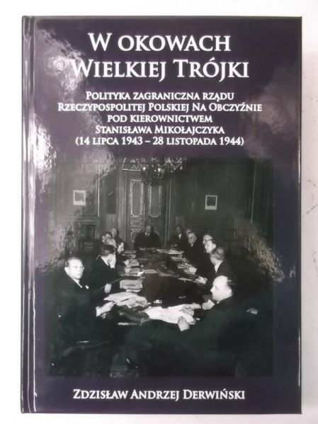 W okowach Wielkiej Trójki, Nowa