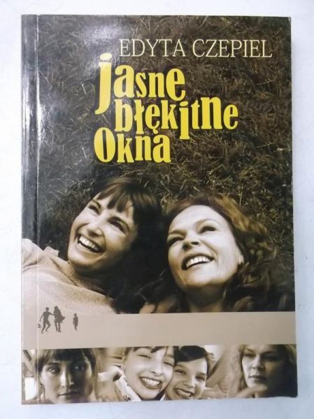 Jasne błękitne okna