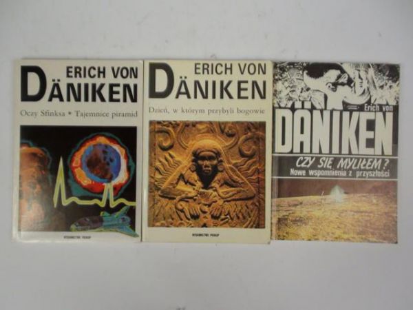 Daniken Erich - Czy się myliłem?. Oczy Sfinksa. Tajemnice piramid. Dzień, w którym przybyli bogowie