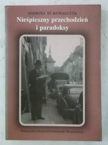 Nieśpieszny przechodzień i paradoksy