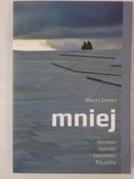 Mniej