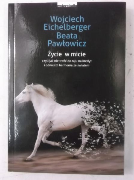Życie w micie, Nowa